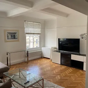 Fabulous Penthouse In Centre Apartment