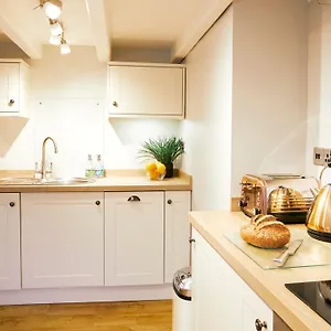 Glasswing Stays The Nest Apartment Whitby