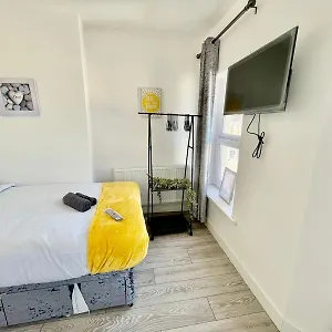 Cheerful 1 Bed City Centre - Penarth Rd Apartment